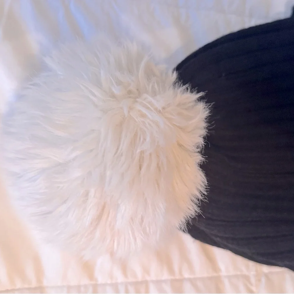 14th & UNION Black Beanie Hat w White Faux Fur Pom Pom Top